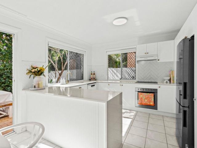 Beautifully Renovated Townhouse in Chermside with MASSIVE Courtyard!