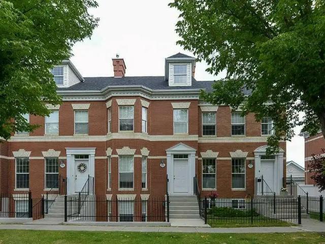 Beautifully Renovated Townhouse