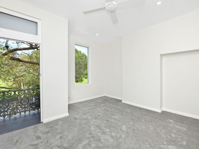 Beautifully Renovated Terrace A Must See!