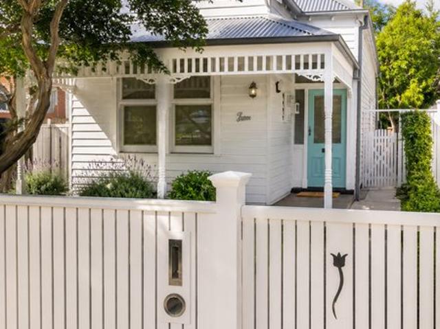 BEAUTIFULLY RENOVATED THREE BEDROOM EDWARDIAN IN PRIME CARNEGIE LOCATION
