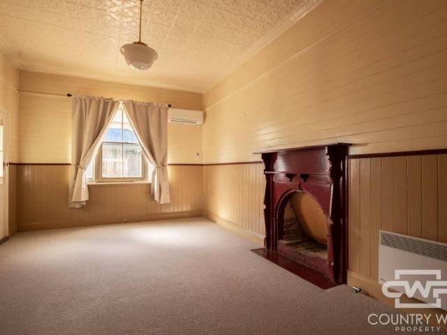 Beautifully Renovated Two Bedroom Cottage