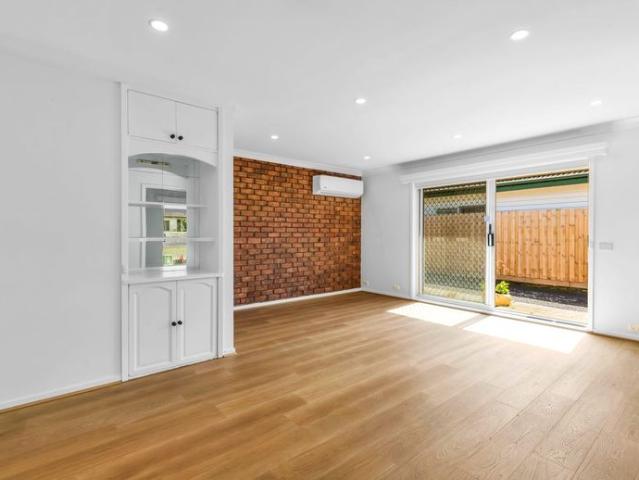 Beautifully Renovated Two Bedroom Unit!