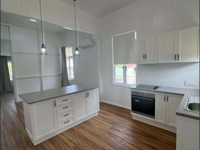 Beautifully Renovated Unit in Great Location