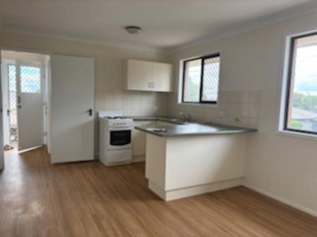 Beautifully Renovated Upstairs Unit A Must See!