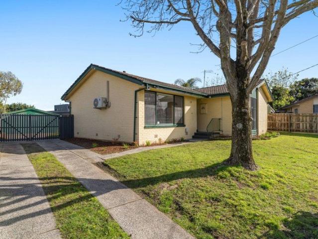Beautifully Refreshed Family Home with Renovated Kitchen