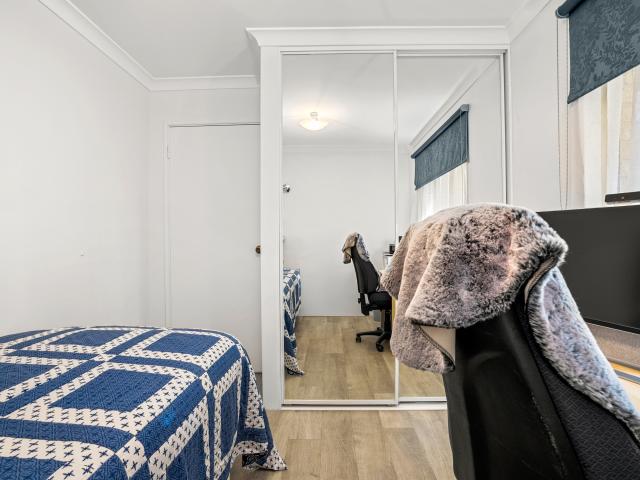Beautifully refreshed over 55's unit