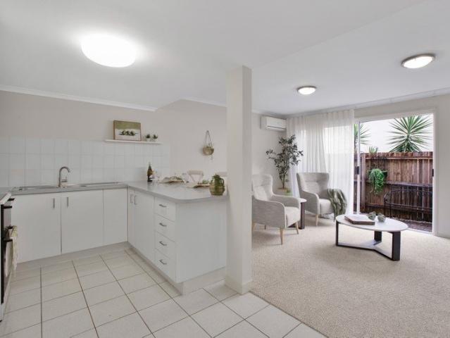 Beautifully Refreshed Townhouse in the Heart of Maroochydore