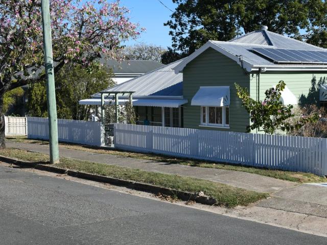 Beautifully restored 4 bedroom 2 bathroom Queenslander