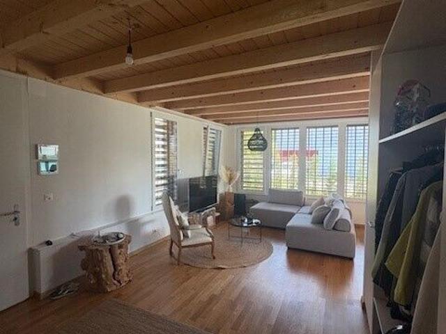 Beautifully restored villa with historic charm for rent in Léchelles