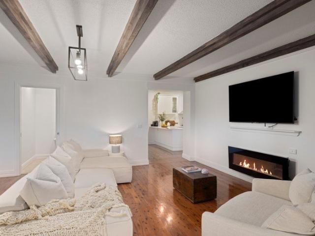 Beautifully Styled Fully Furnished Home Premium Living in Central Albury