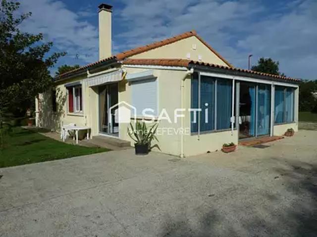 Beauvoir sur Niort 79360 Achat / Vente maison 5 pièces t5 piscine