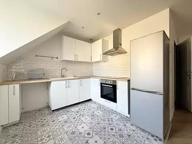 Beauvais 60000 Achat / Vente appartement 2 pièces t2 au dernier étage cave