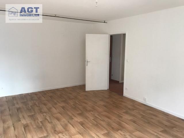 BEAUVAIS 60000 GRAND F2 EN CENTRE VILLE