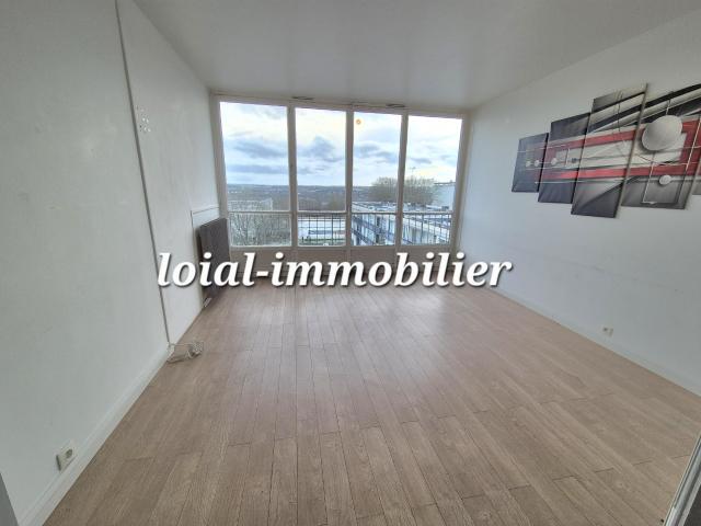 Beauvais Proche commodités ! appartement F2 avec une vue imprenable et une luminosité exceptionnelle !