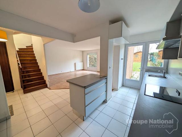 BEAUVAIS PROCHE CENTRE VILLE: MAISON DE 7 PIECES