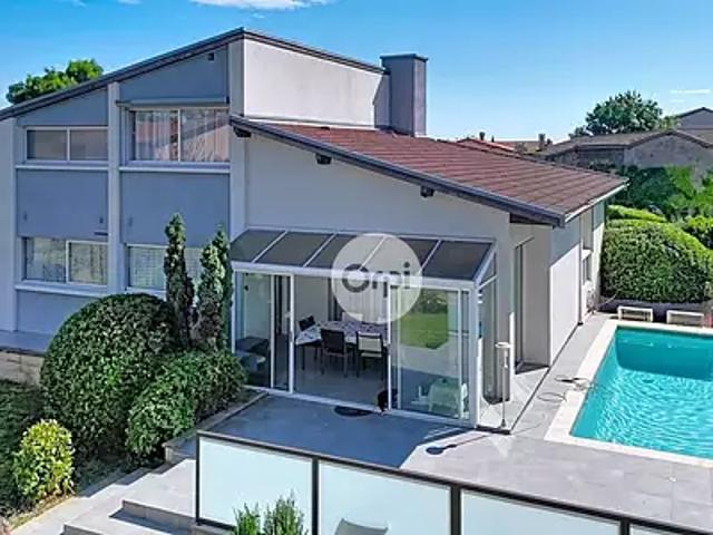 Beauvallon 69700 Achat / Vente maison 6 pièces t6 piscine jardin