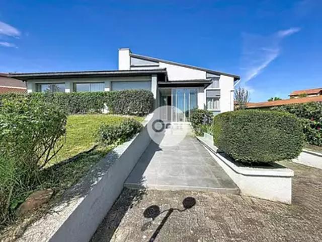 Beauvallon 69700 Achat / Vente maison 6 pièces t6 piscine jardin
