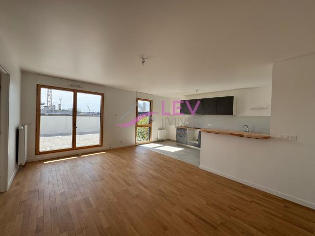 BEAUX 4 PIECES AVEC BALCON