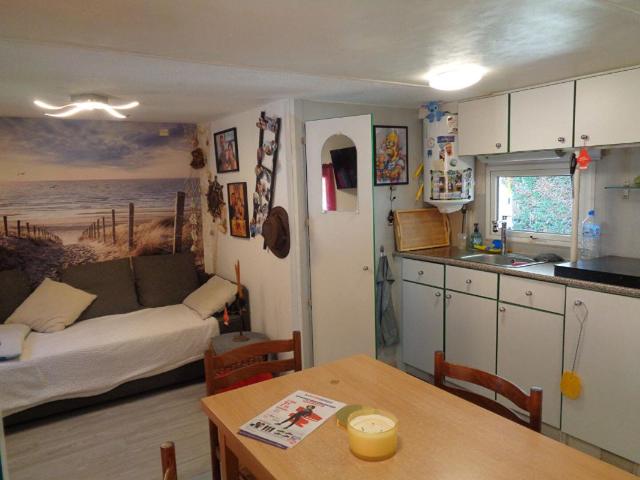 Beauzac 43, mobil home de 26 m2 habitables, 1 chambre, sur 138 m2 de terrain