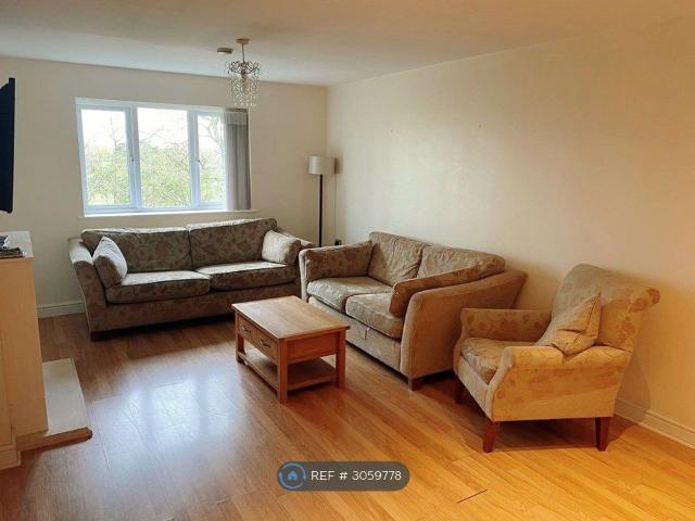 Beaver Close, Morden SM4, 2 bed flat to rent, £1,900 pcm | PrimeLocation