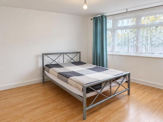 Beavers Lane, Hounslow TW4, 1 bed maisonette to rent, £1,250 pcm | PrimeLocation