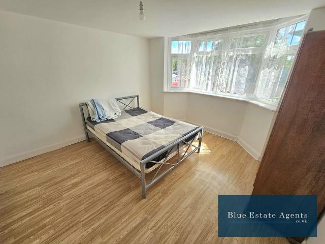 Beavers Lane, Hounslow TW4, 1 bed maisonette to rent, £1,300 pcm | PrimeLocation