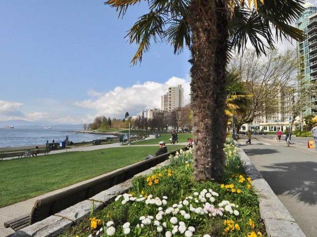 Beach Towers 2 Bedroom Apartment for Rent at 1600L Beach Ave, Vancouver, BC V6G 1Y6 West End