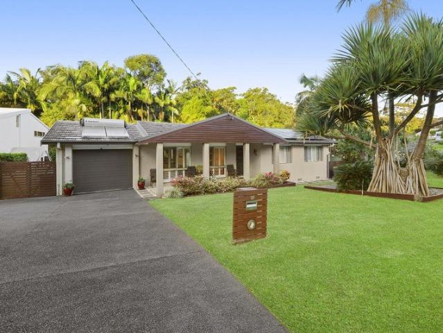 Beach Walks, Bush Tracks & Easy Living