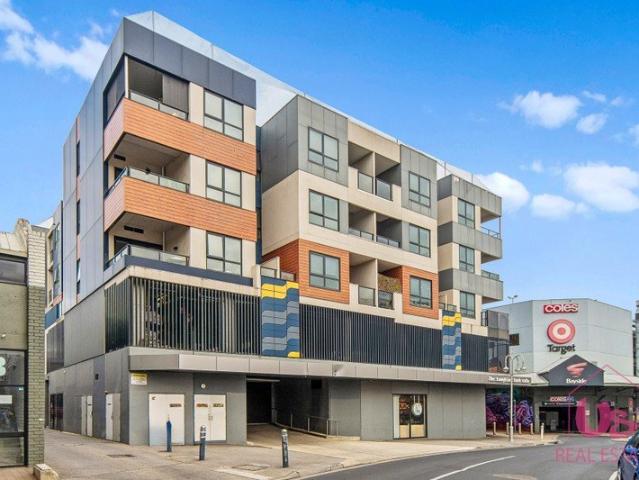 Beach and Shops at Your Front Door