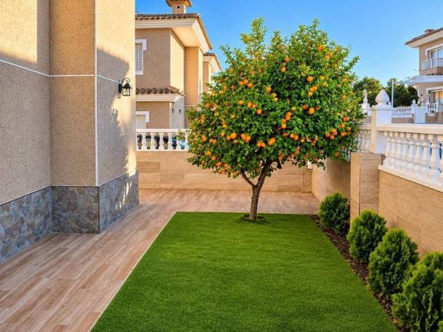 Beach Apartment for rent in Los Altos, Alicante