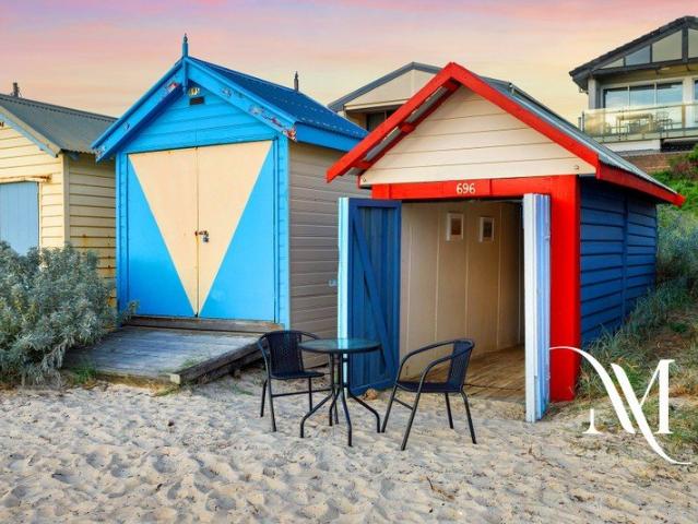 Beach Box Bliss with Breathtaking Sunset Views
