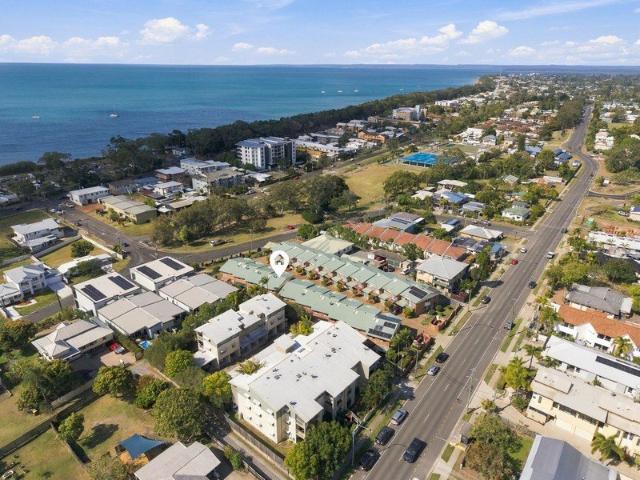 BEACH, CAFES & COASTAL LIVING AT YOUR DOOR STEP