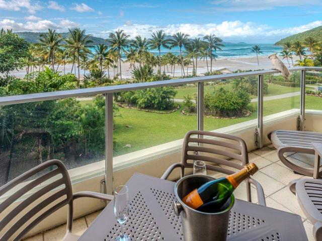 Beach Facing Apartment With Spectacular Views!