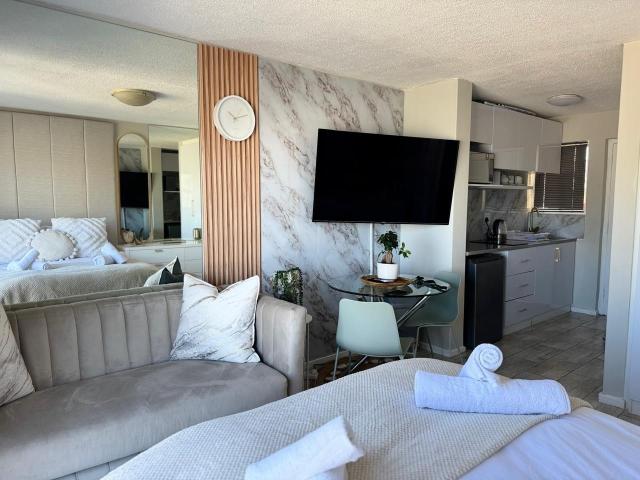 Beach Front One Bedroom Fully Furnished available for Mid Term / Long Term Rental January 2027