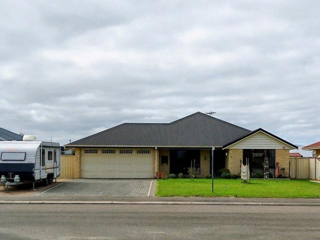 Beach Home 650m to Quay Beach and Baarndi Bike Trail