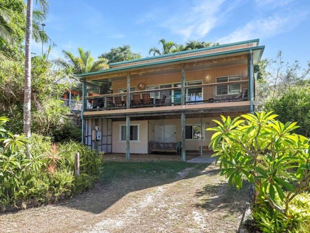 Beach House on Tramican Street