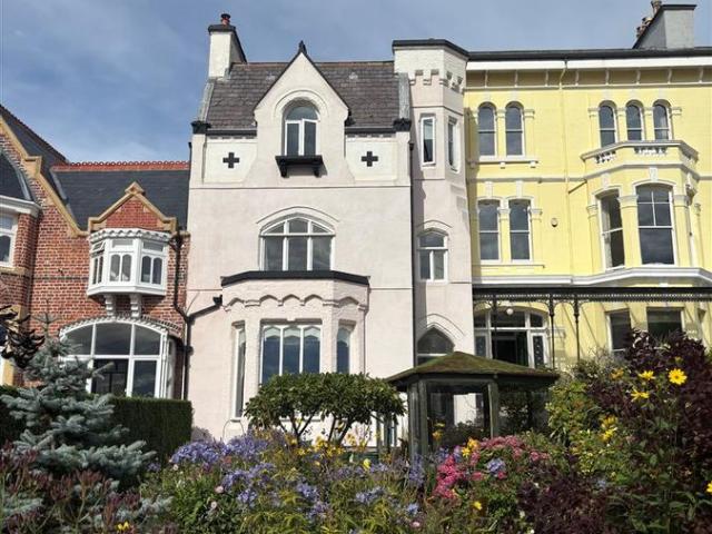 Beach Lawn, Liverpool L22, 2 bed flat to rent, £1,200 pcm | PrimeLocation