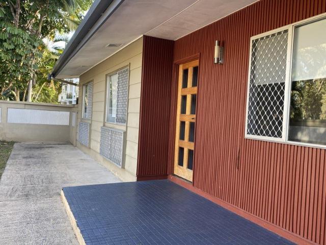 / APPLICATION APPROVED / BEACH LIVING AT ITS BEST!