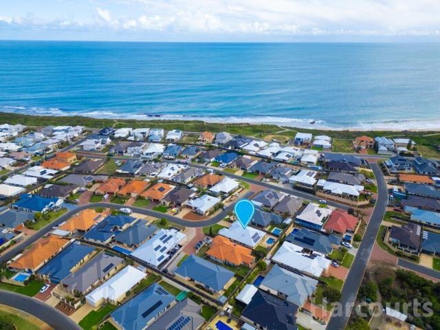 Beach, Pool & Lifestyle The Ultimate Halls Head Opportunity