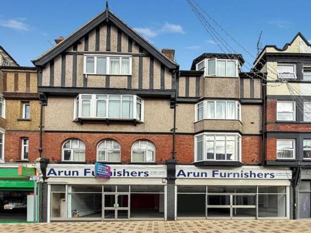 Beach Road, Littlehampton, High Street Retail