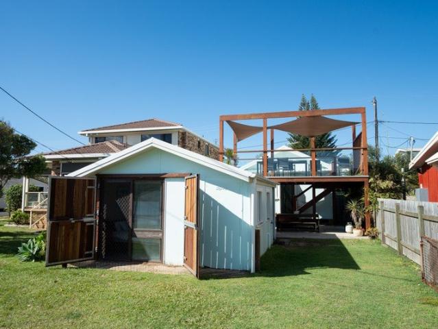 Beach Shack in the heart of Wooli
