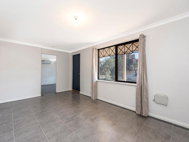 Beach side updated and renovated 4x2 under contract