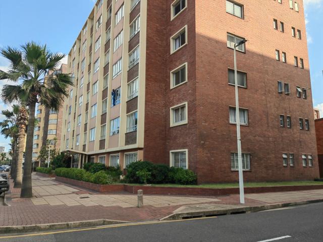 Beachfront Apartment To Rent in North Beach, Durban, KwaZulu Natal