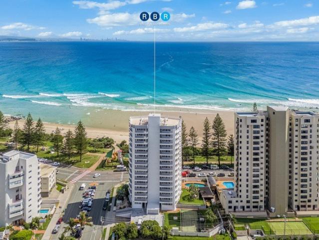 Beachfront Apartment with Two Car Parks