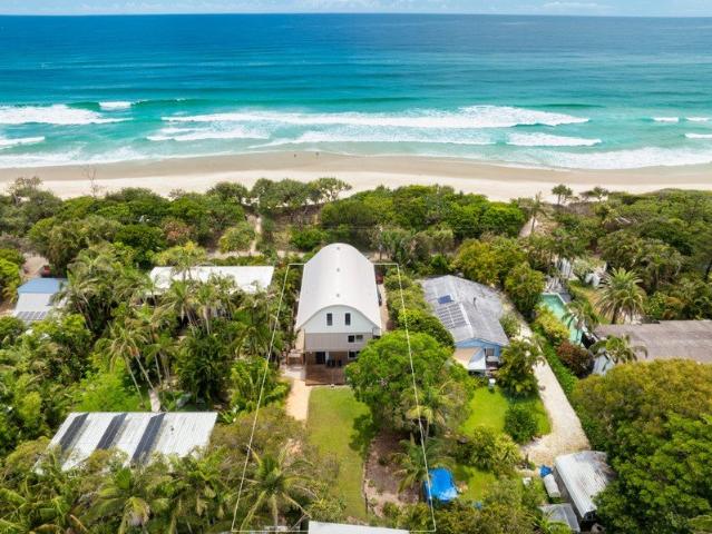 BEACHFRONT ESCAPE. UNMATCHED POSITION. PURE RESET