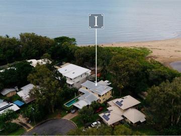 Beachfront Family Living with Space, Privacy and Ocean Breezes