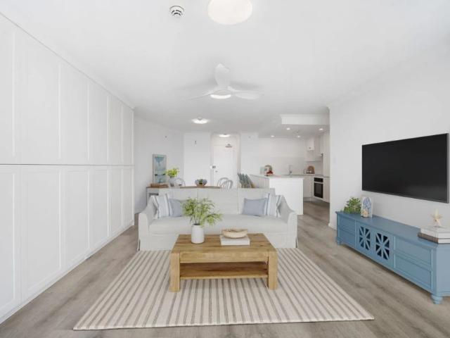 Beachfront Hamptons Style Living with Uninterrupted Ocean Views