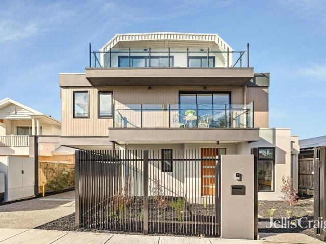 Beachfront Luxury, Exceptional Family Living