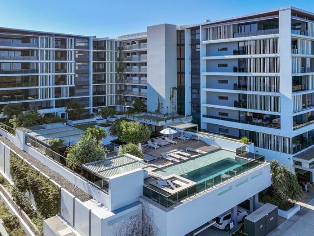 Beachfront Luxury Fully Furnished Living at Seanna