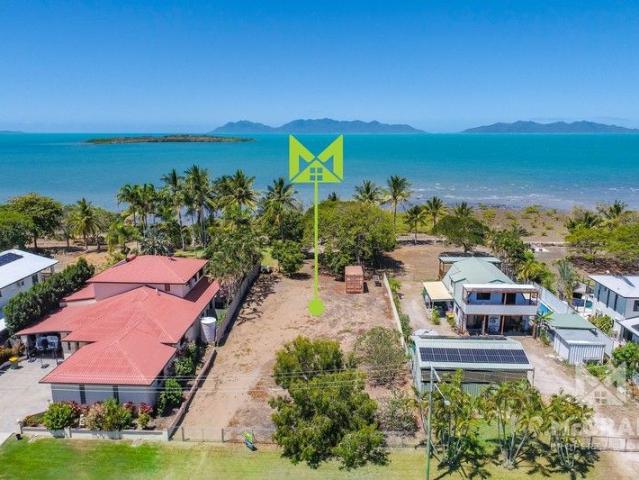 BEACHFRONT LAND BEAUTIFUL BRISK BAY